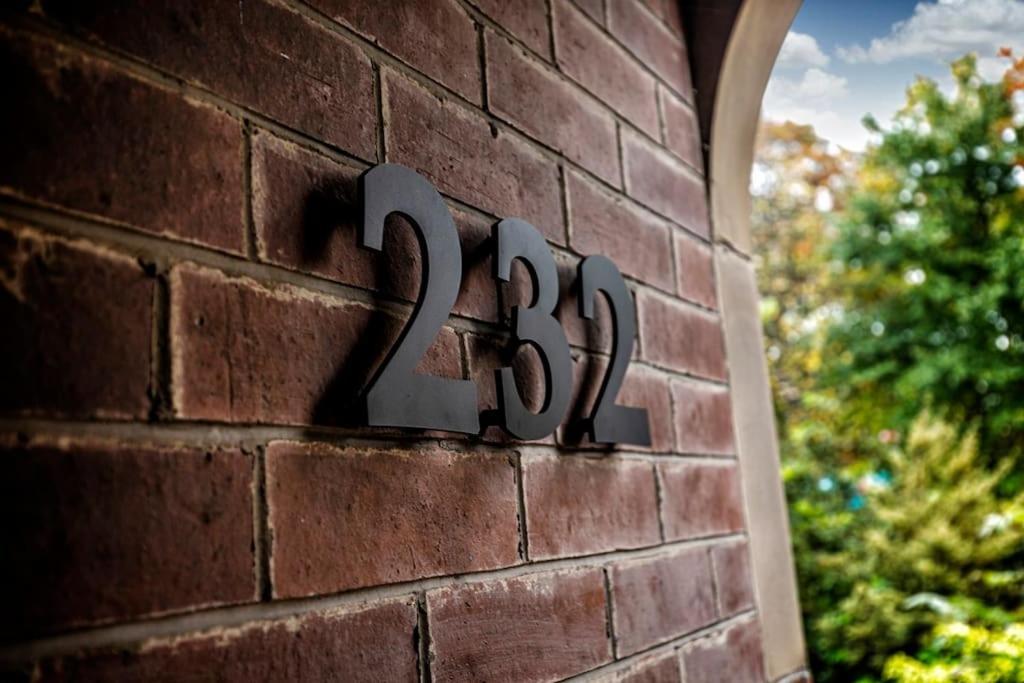 Bootique House - Luxury Group Accommodation In Уейкфийлд Екстериор снимка