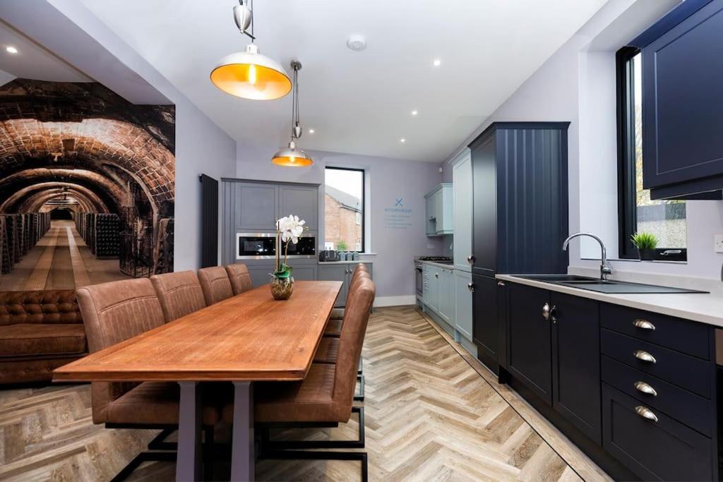 Bootique House - Luxury Group Accommodation In Уейкфийлд Екстериор снимка