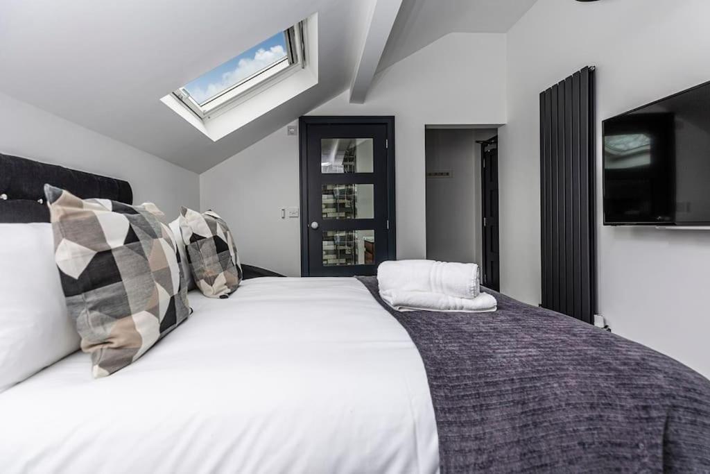 Bootique House - Luxury Group Accommodation In Уейкфийлд Екстериор снимка