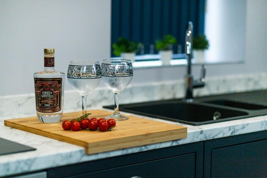 Bootique House - Luxury Group Accommodation In Уейкфийлд Екстериор снимка