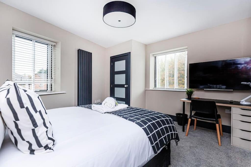 Bootique House - Luxury Group Accommodation In Уейкфийлд Екстериор снимка