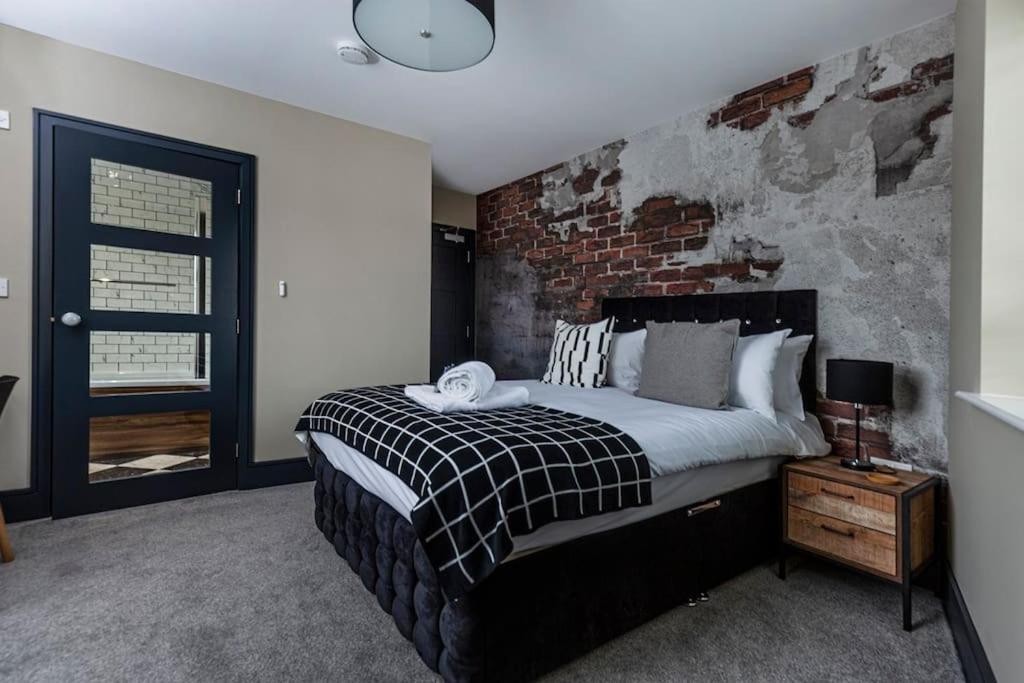 Bootique House - Luxury Group Accommodation In Уейкфийлд Екстериор снимка